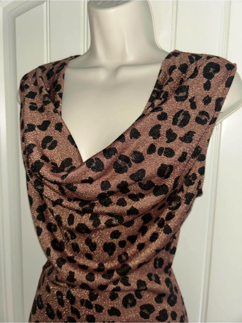 NWT Michael Stars Loretta Drape Neck Shell Top Leopard Print on Shine in Kona OS - Picture 2 of 5
